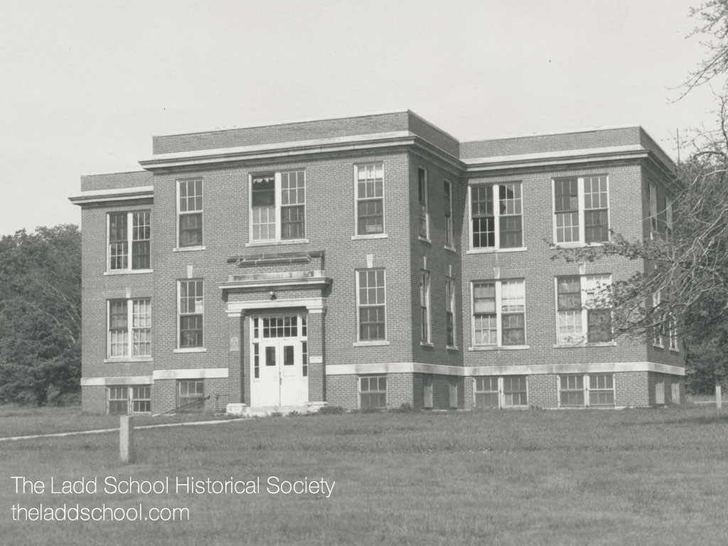 Exeter School Girls Dormitory